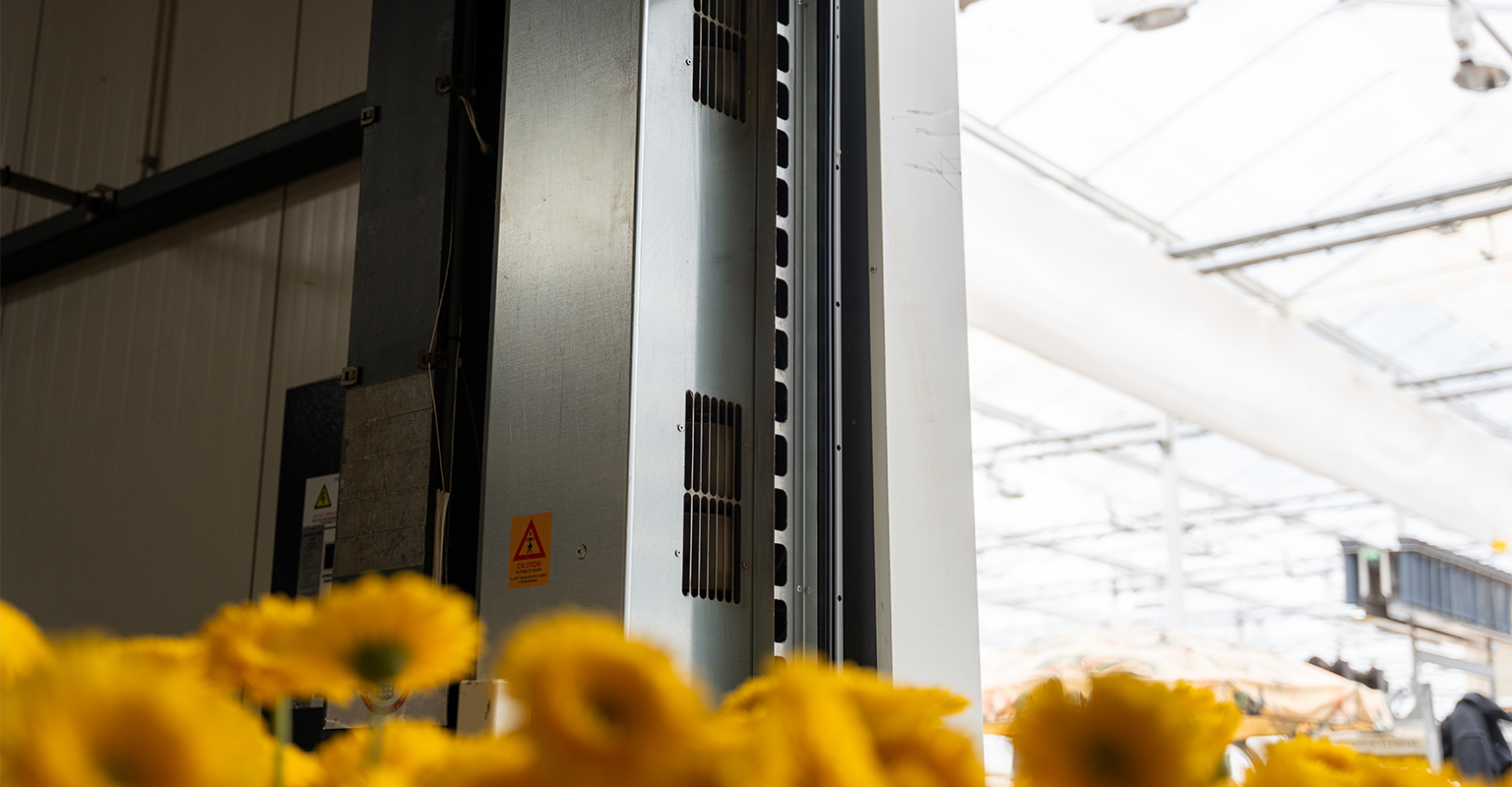 DynamicRoll AIR snelloopdeur met geïntegreerd luchtgordijn magazijn